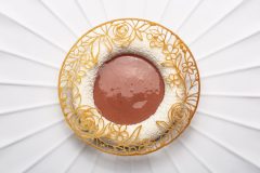 Semifreddo-alla-mandorla-tostata-e-pesca